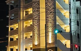 Hotel Y'Rise To Urasoe